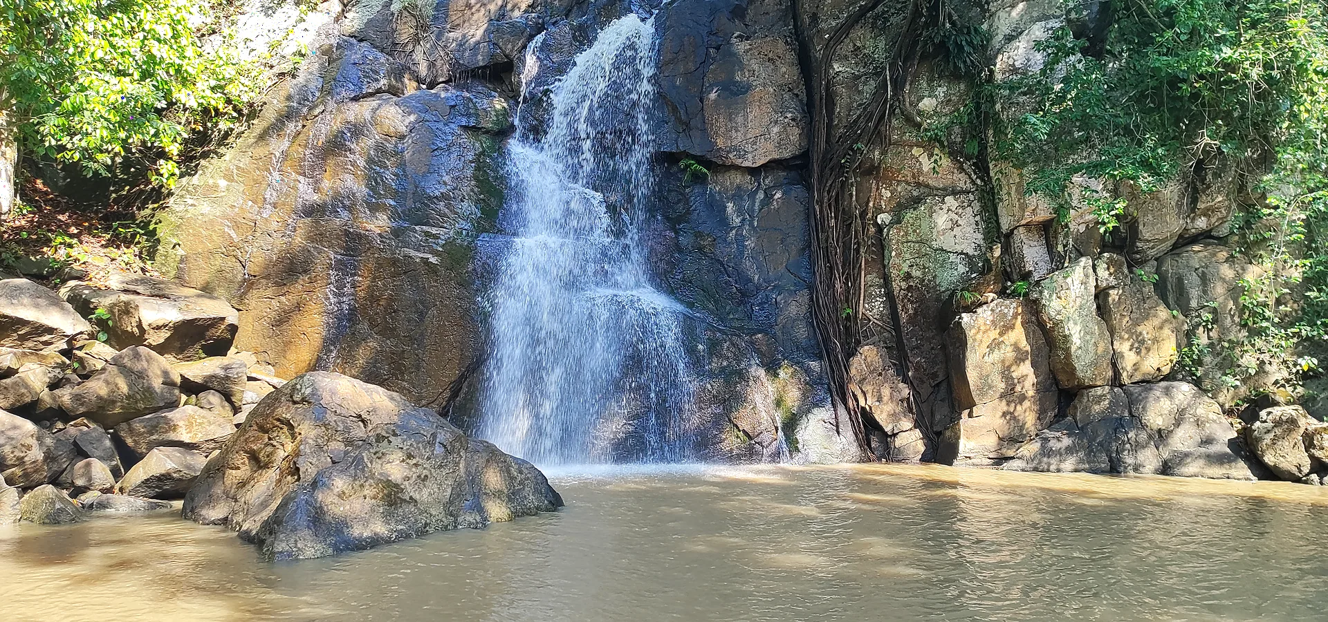 Medubanda Waterfall gallery preview